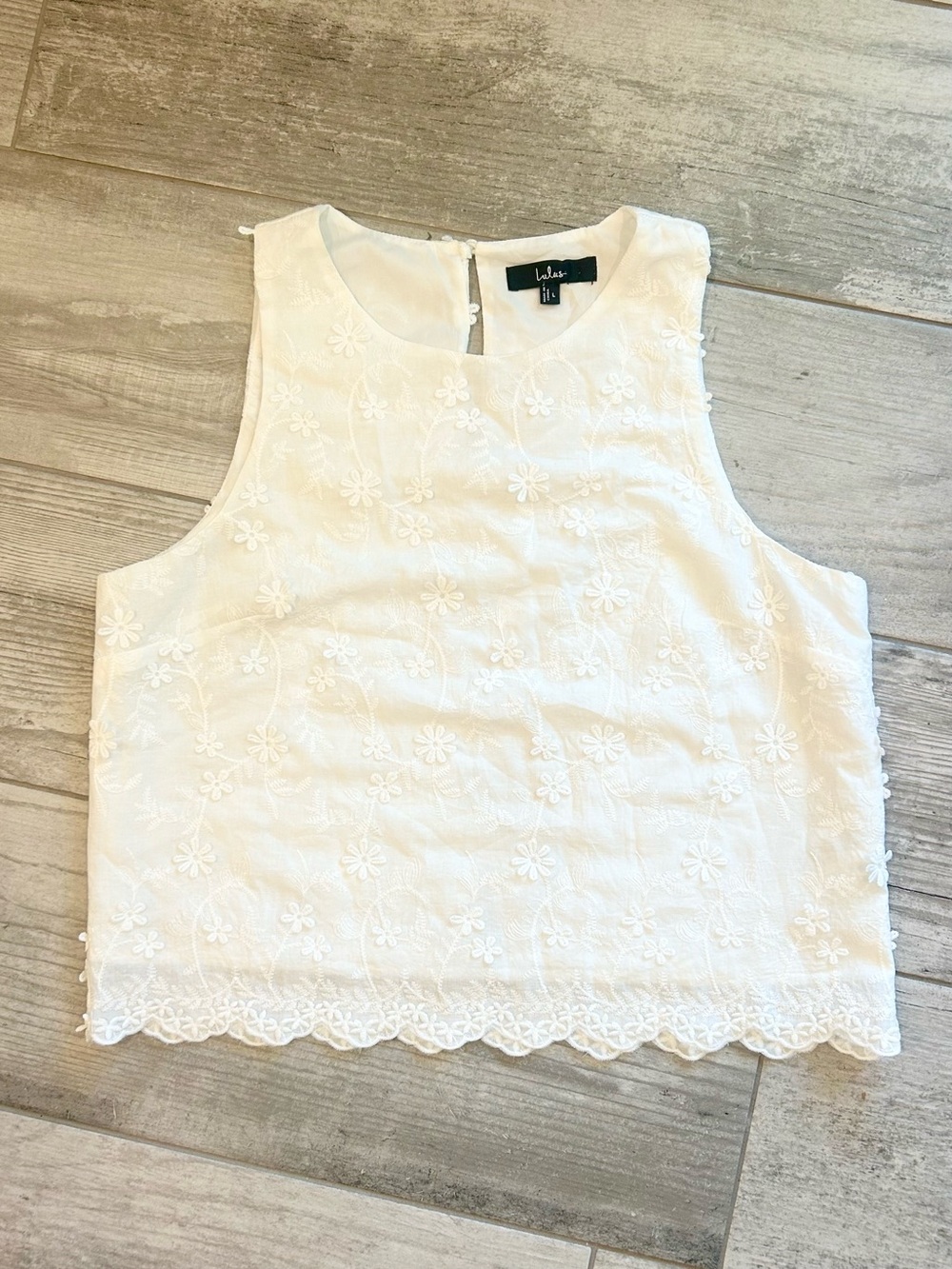 Lulu's Women’s White Floral Lace Eyelet Sleeveless Top - Size Large